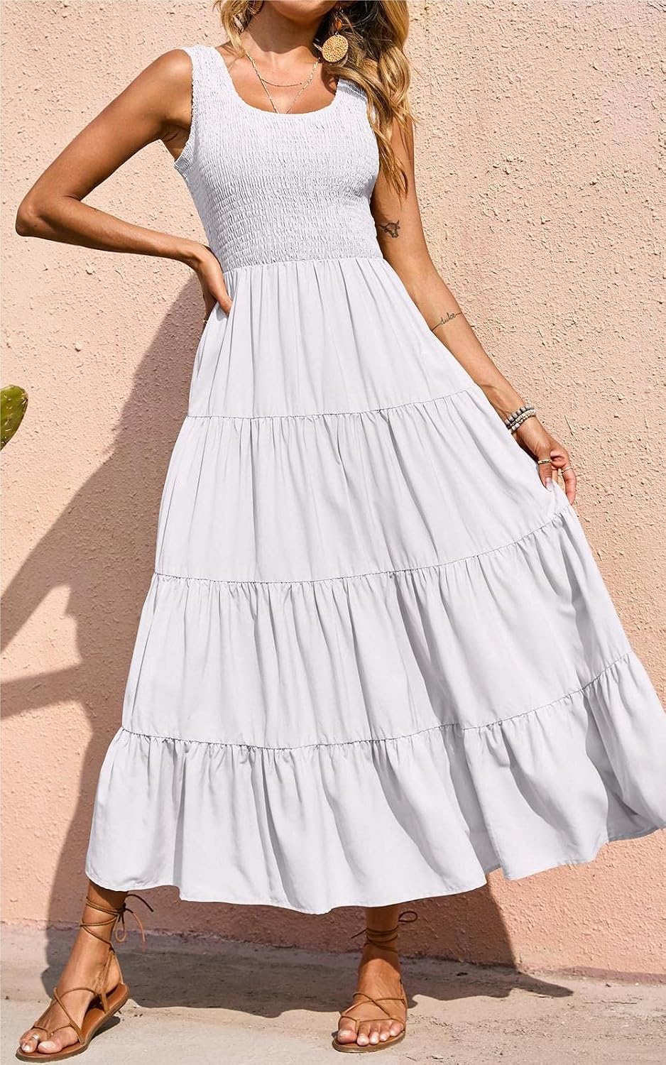 Detalle de PRETTYGARDEN Women's 2026 Casual Loose Maxi Sundress with Smocked Tank and Tiered Design
