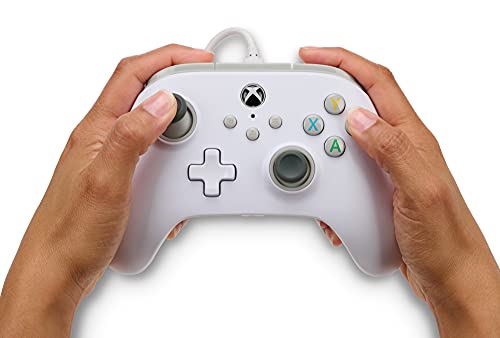 Detalle de Power A Mando con cable Xbox Series X|S – Blanco