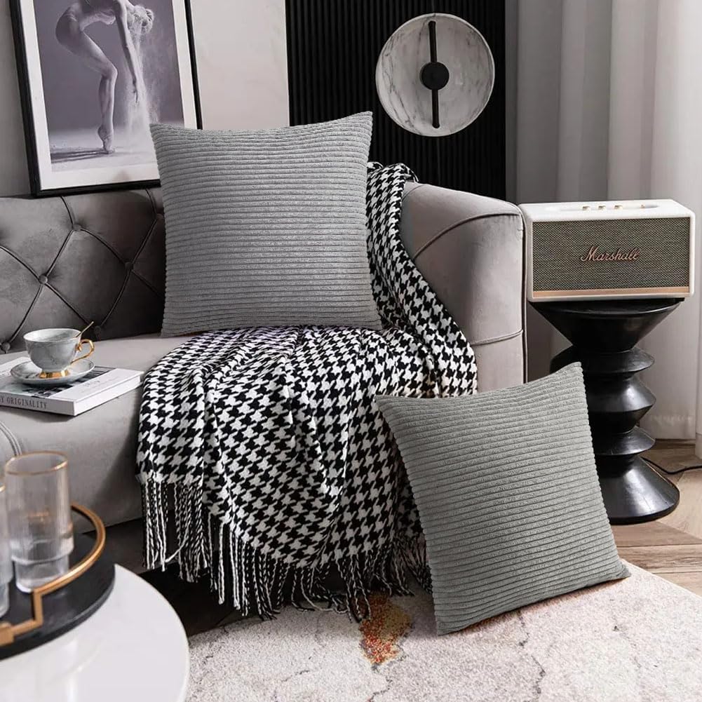 Detalle de AUAUY set van 2 decoratieve kussenhoezen 40 x 40 cm in grijs ribfluweel