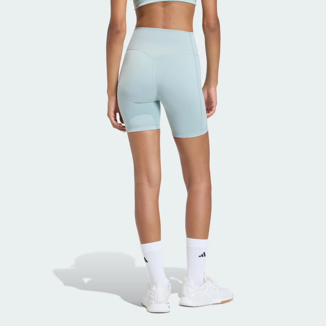 Detalle 2 de Mallas cortas de entrenamiento Optime 3 Stripes de Adidas – color Verde