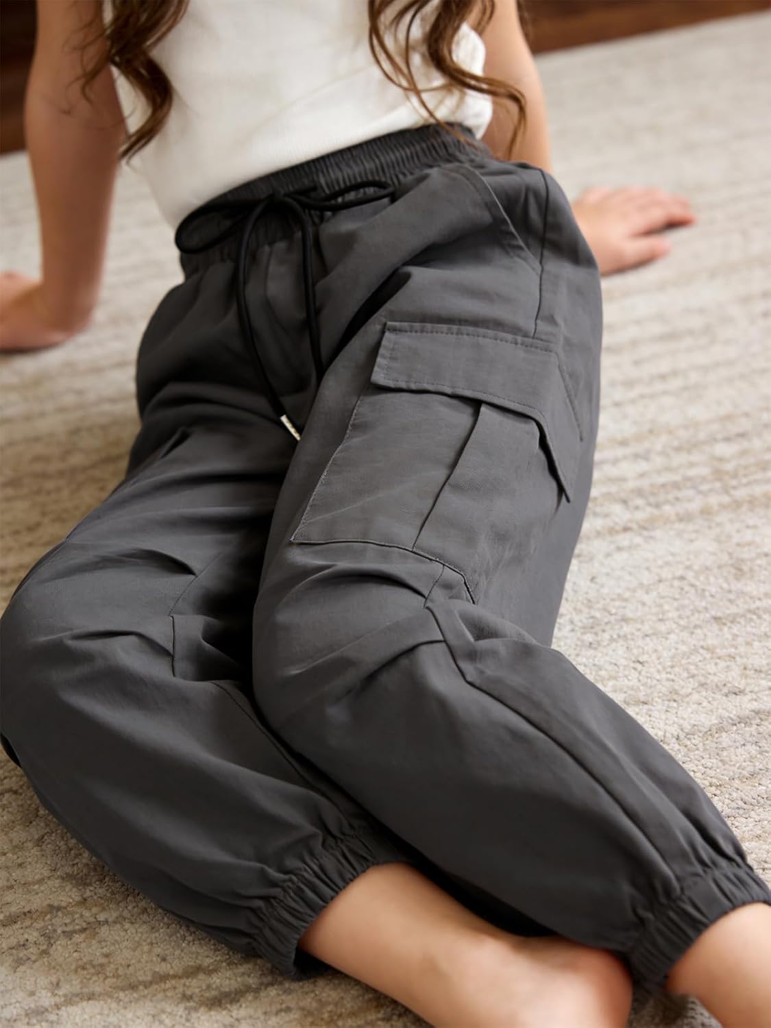 Thumbnail 2 de JiAmy Girls Cargo Trousers: Elastic Waist, Baggy Parachute Style for 5–14 Years