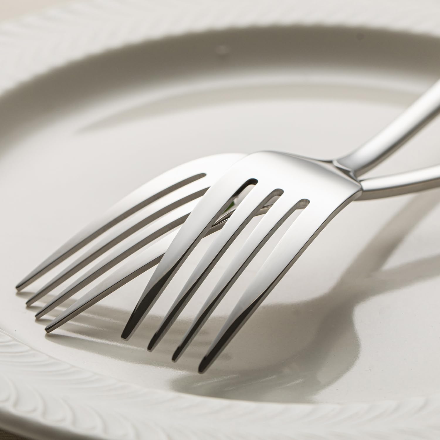 Detalle de KINGSTONE 12-Piece Dinner Forks Set in 18/10 Stainless Steel