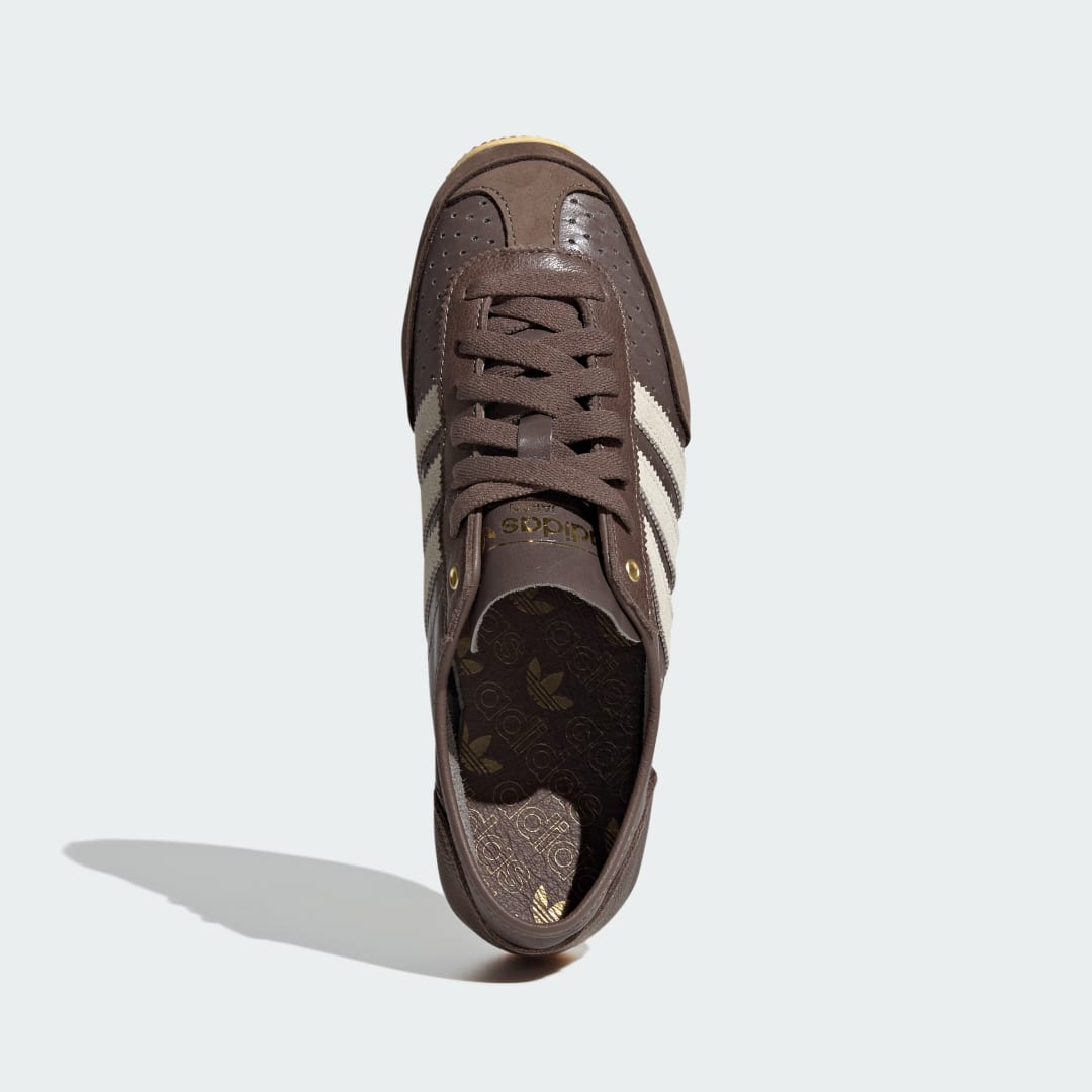 Detalle de Adidas Japan Decon, zapatilla marrón