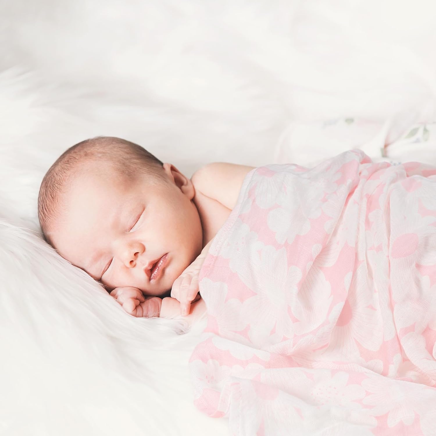 Thumbnail 4 de GLLQUEN BABY Muslin Squares (6 pack) 70cm x 70cm Cotton & Bamboo Viscose Burp Cloths for Newborns