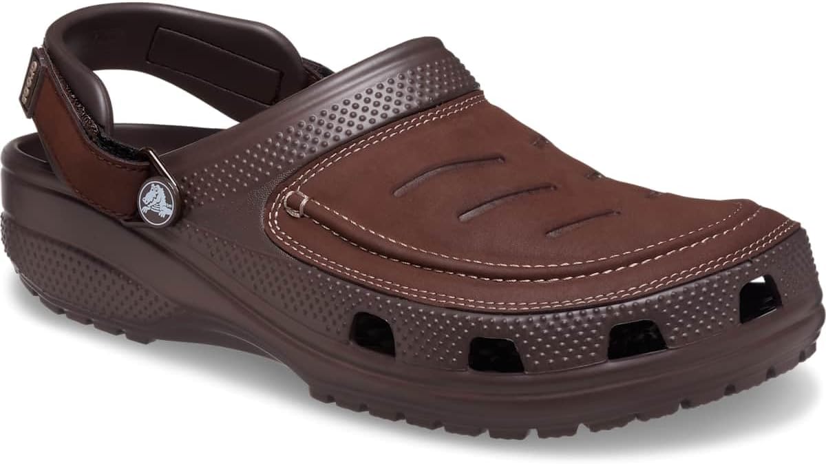 Detalle de Crocs ユーコン ヴィスタ2 クロッグ メンズサンダル 人工皮革アッパー・ステッチ仕上げ