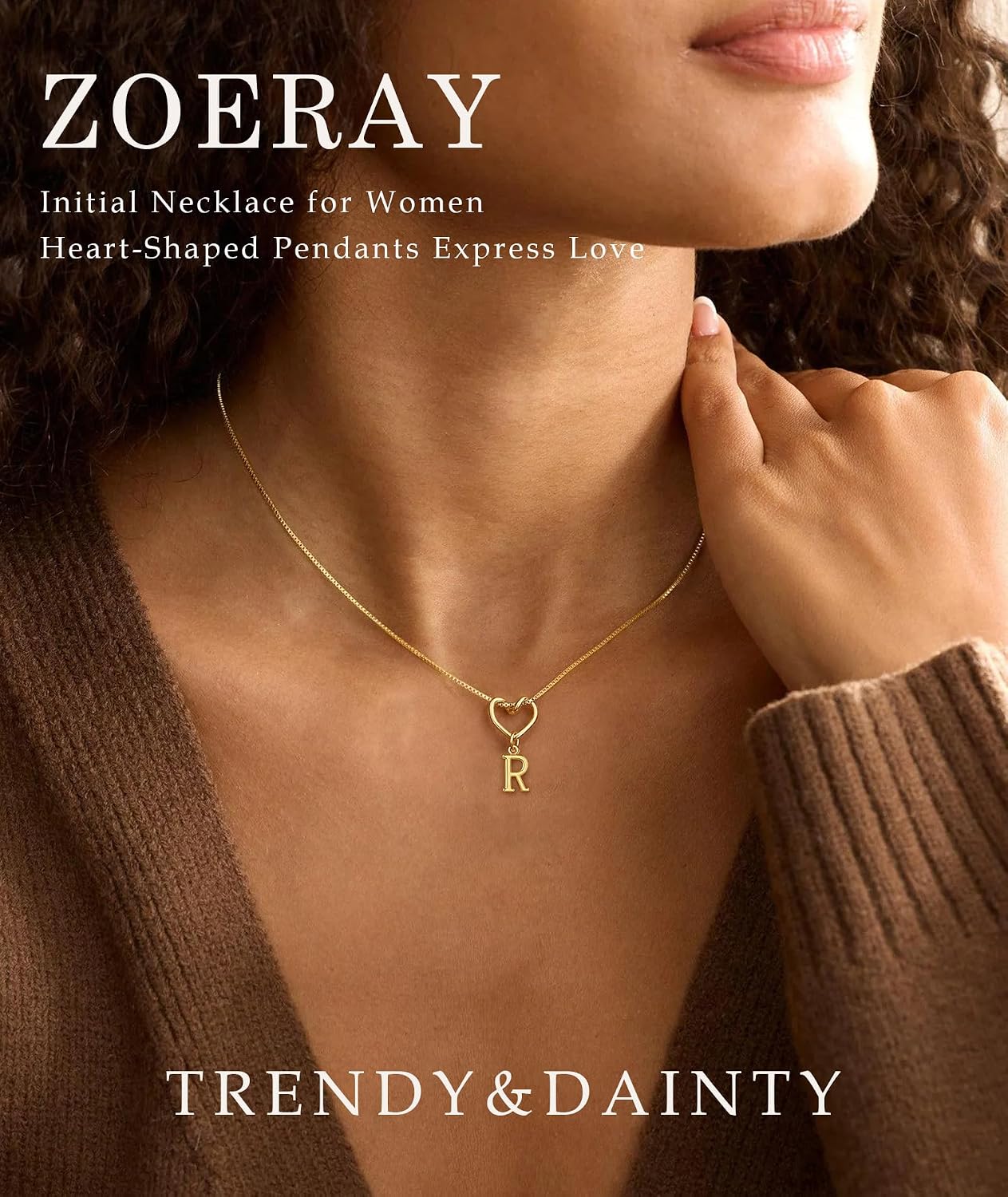 Detalle de ZOERAY Initial Necklace, 14K Gold-Plated