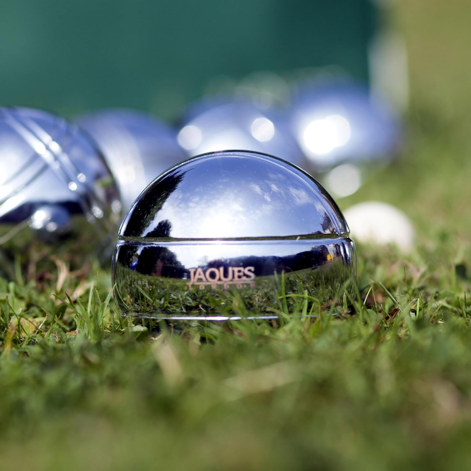 Detalle de Jaques of London Luxury Boules Set – steel garden petanque set for families with wooden jack