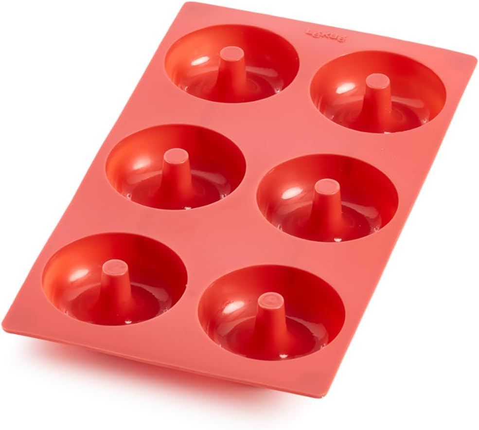 Detalle de Lékué Doughnut Backform 6 Mulden aus Platin-Silikon, Rot (0620406R01)