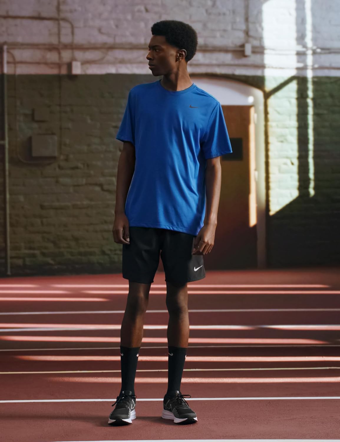 Detalle 2 de Nike Run Defy Scarpe da passeggio Uomo: ammortizzazione reattiva e leggerezza per ogni passo