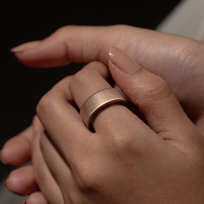 Detalle 2 de Ultrahuman Ring AIR – Anillo inteligente Talla 13, Oro rosa, Bluetooth 5.0, IPX7
