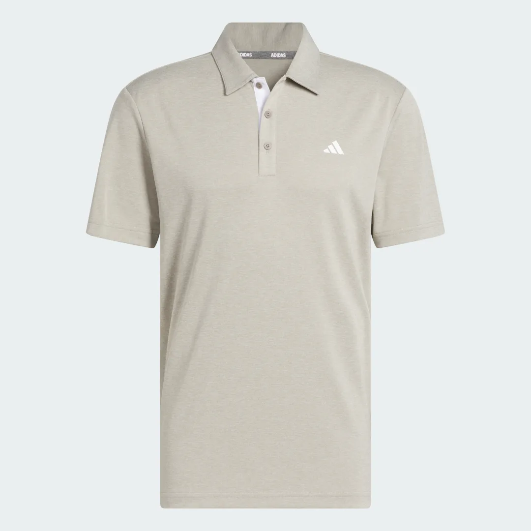 Detalle 2 de Polo Drive Heather de Adidas: estilo beige para el día a día