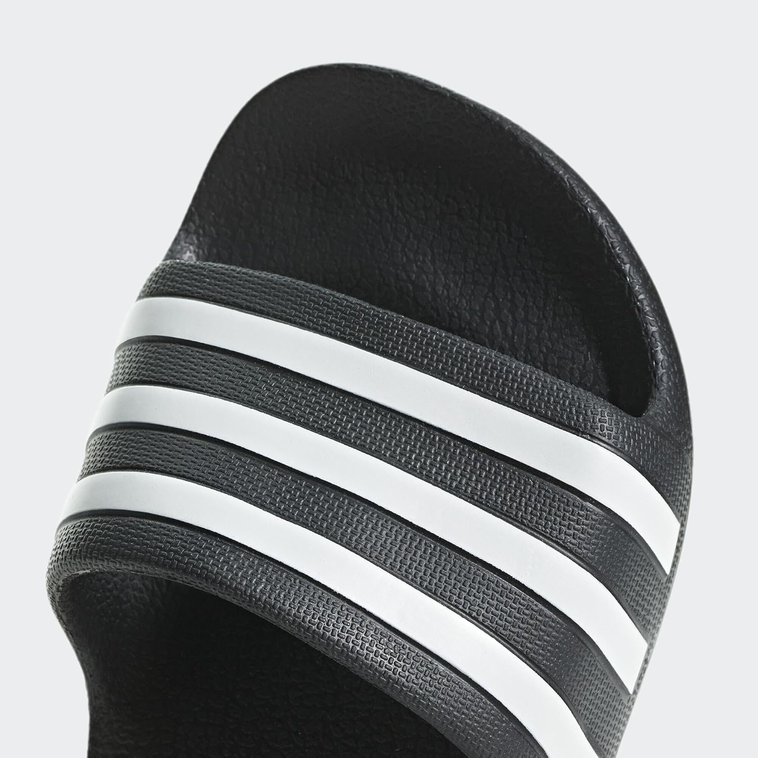 Thumbnail 6 de adidas Unisex Kinder Adilette Aqua Slides Kids – Core Black/Cloud White, 33 EU