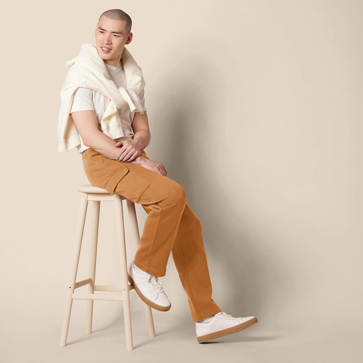 Thumbnail 4 de Amazon Essentials Men's Cargo Fleece Open Hem Sweatpant