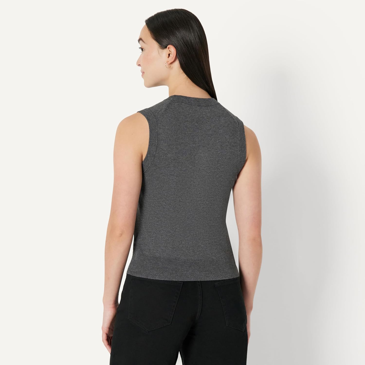 Detalle de Amazon Essentials Damen Strick-Tanktop mit Rundhalsausschnitt aus Viskose-Mischgarn – Regular Fit