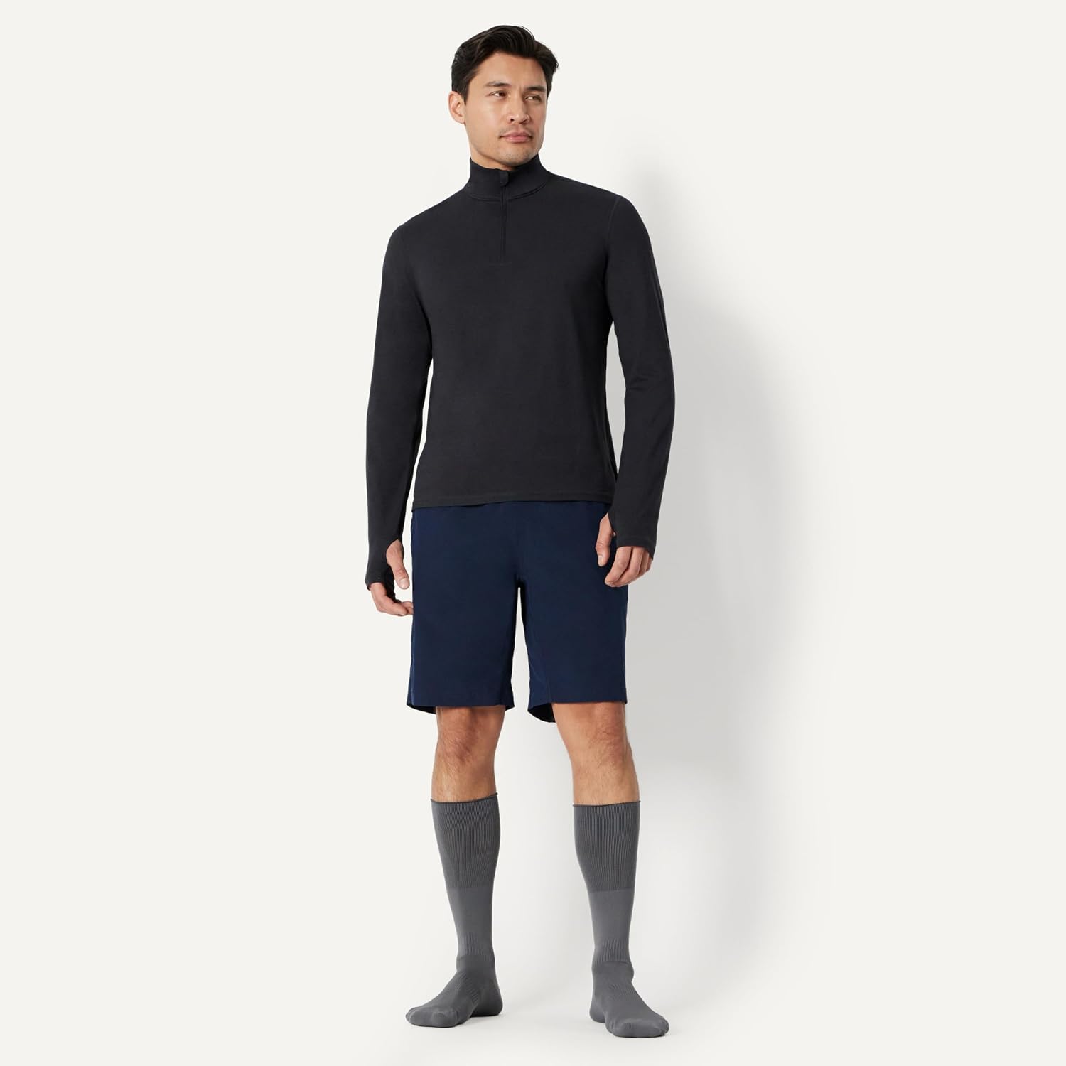 Detalle 2 de Amazon Essentials Uomo Calzettoni da Calcio con ammortizzazione e supporto per arco plantare (3 paia)