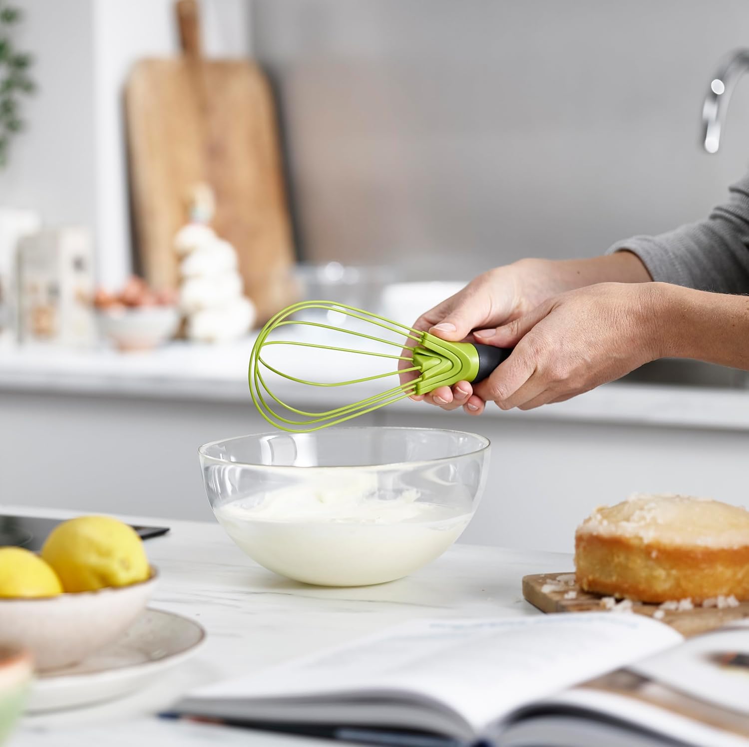 Detalle de Joseph Joseph Twist Whisk 2 en 1 - Batidor plano y de globo 🥄
