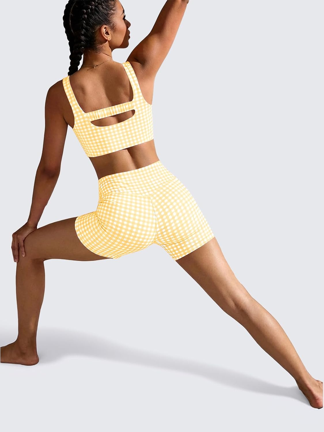 Detalle de Aoysky Womens Workout Gingham 2 Piece Outfits with Padded Open Back Crop Top and High Waist Shorts