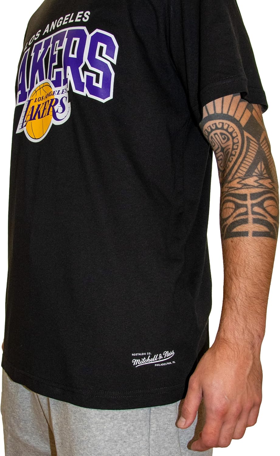 Detalle 2 de Mitchell & Ness T-Shirt NBA HWC Team Arch