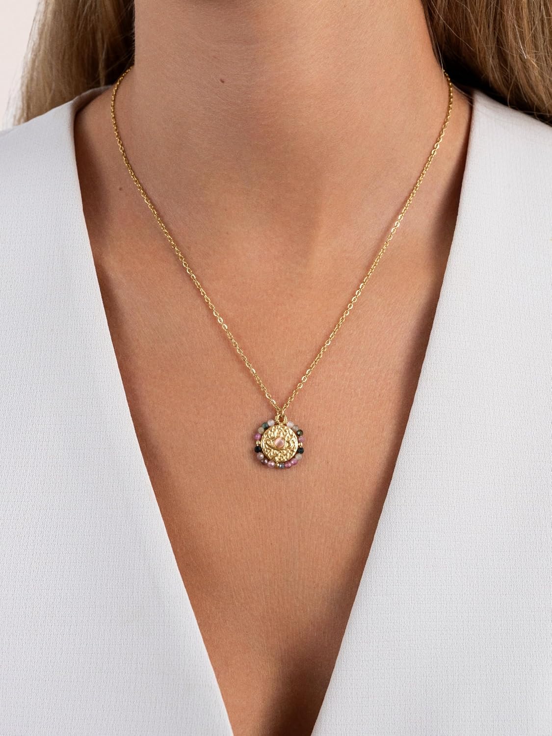 Thumbnail 1 de SINGULARU - Collar Medallion Stones Eye. Acero con Acabado en Baño de Oro de 18Kt. Cadena con Medallón Largo Ajustable. Joyas para Mujer