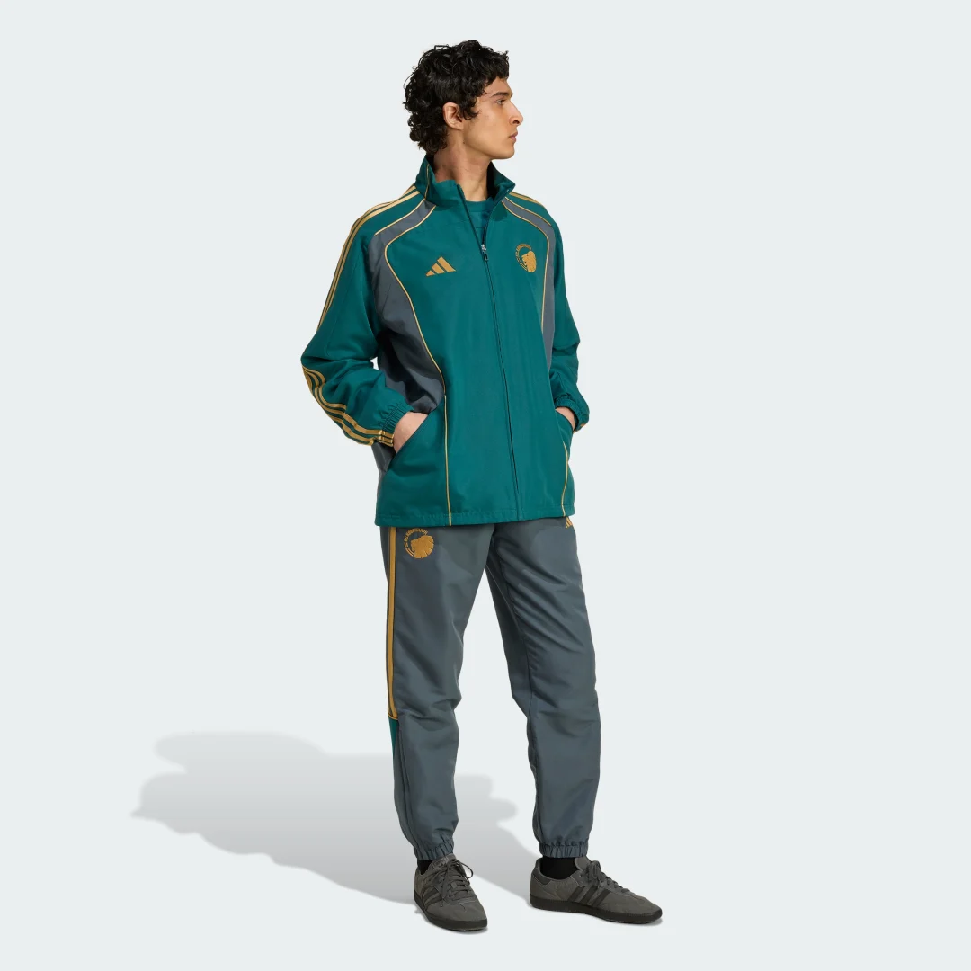 Detalle de F.C. Copenhagen UBP Track Top de Adidas – estilo deportivo en verde