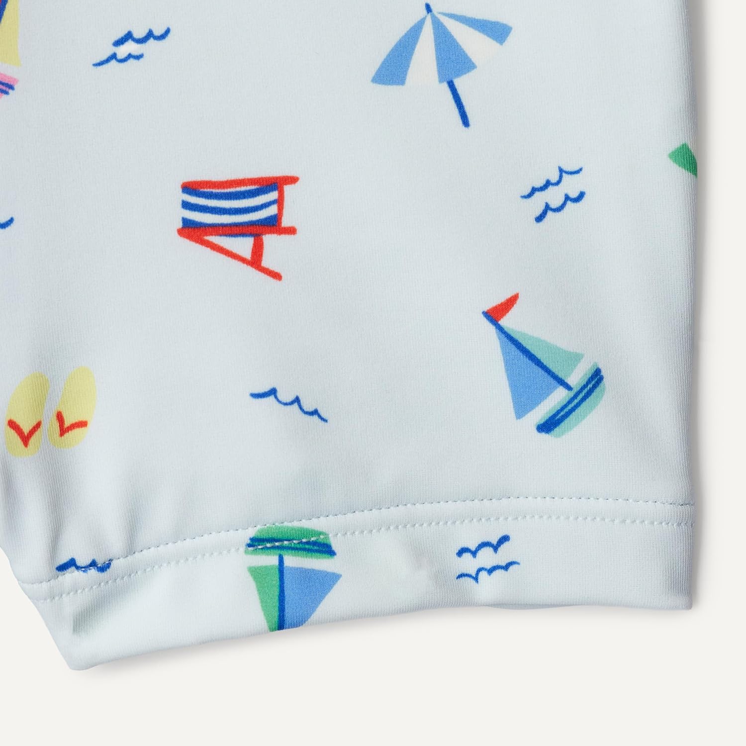 Detalle de Amazon Essentials x Sofia Grainge Toddlers and Baby Boys' Two-Piece Rashguard Set