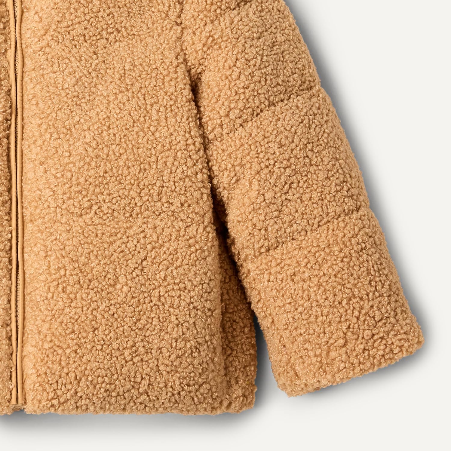 Thumbnail 3 de Amazon Essentials x Sofia Grainge Teddy Puffer Jacket for Babies, Toddlers and Kids