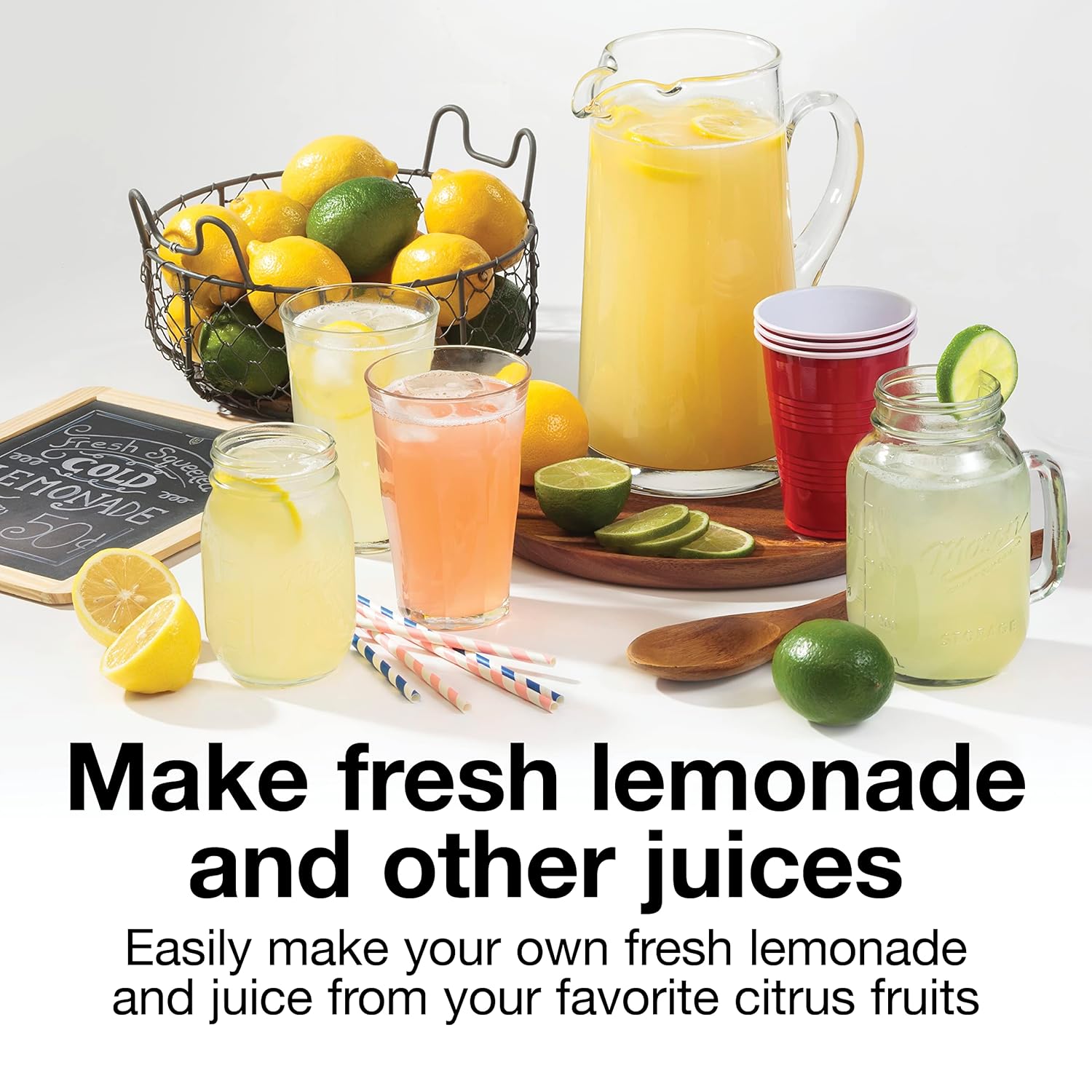 Detalle de Proctor Silex Alex’s Lemonade Stand Electric Citrus Juicer Machine (Yellow, 34 oz) — 66341