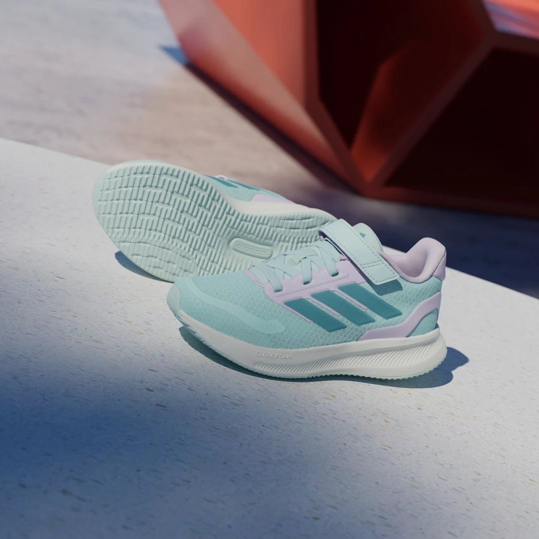 Detalle de Adidas Runfalcon 5 Kids: zapatilla turquesa para juego diario