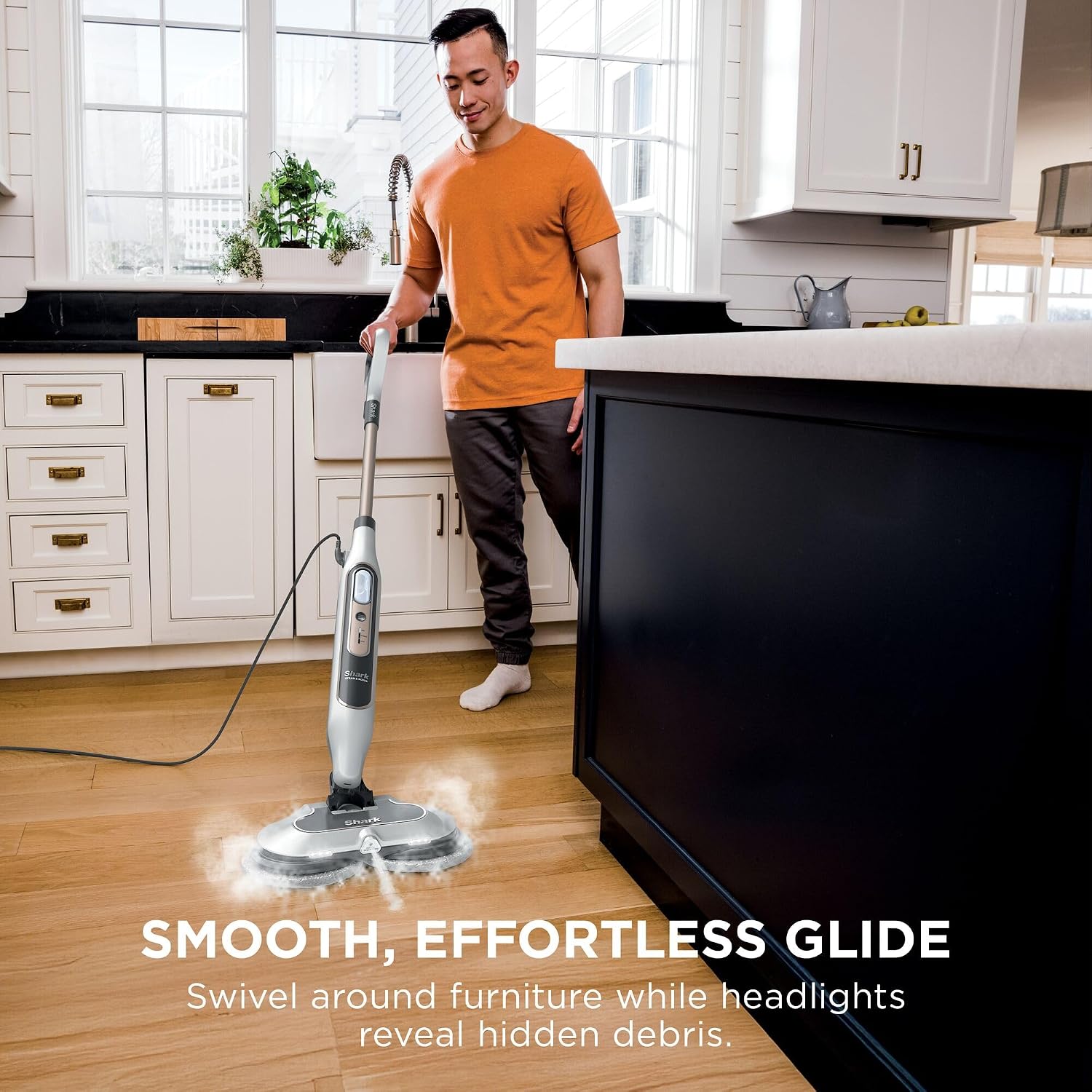 Detalle 1 de Shark Automatic Steam Mop S8201UK with 2 rotating Power Pads and 3 steam settings