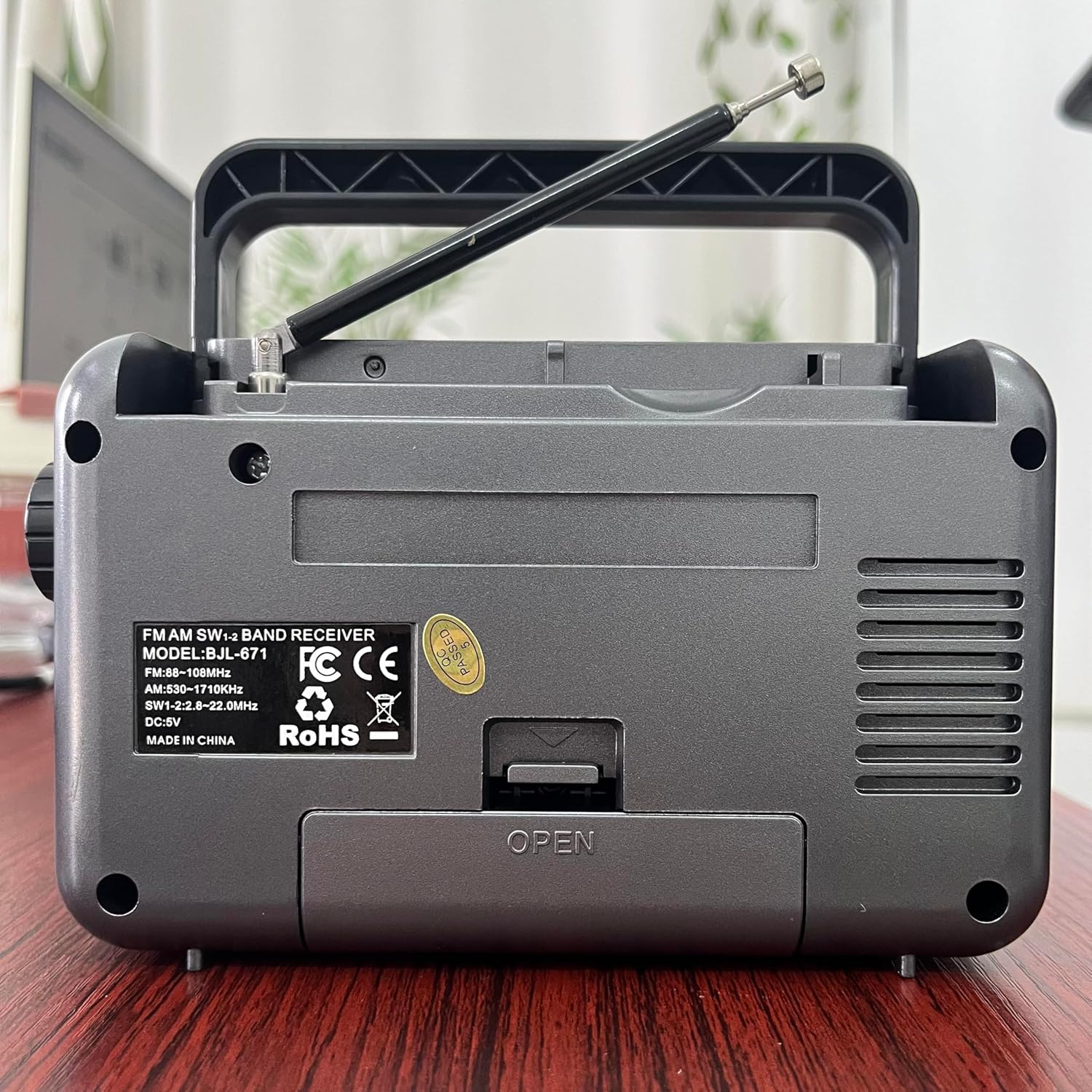 Thumbnail 6 de BJL-671 Portable AM/FM Transistor Radio with USB 1️⃣