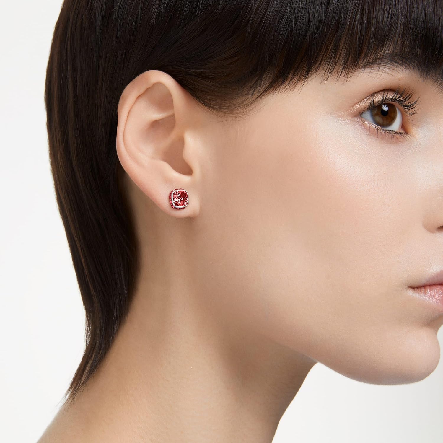 Detalle de Swarovski Birthstone Stud Earrings, 1/3 x 1/3 Inch