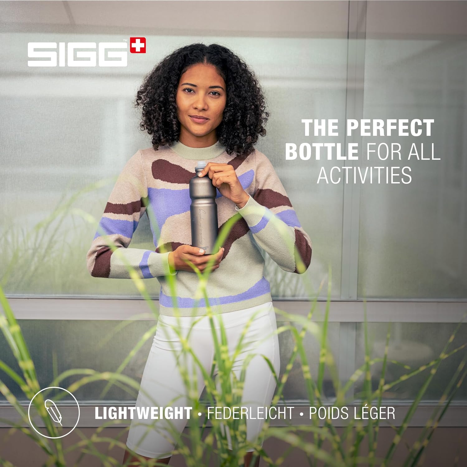 Detalle de SIGG Move MyPlanet™ Smoked Pearl Botella para bicicleta 0.75L 🚰