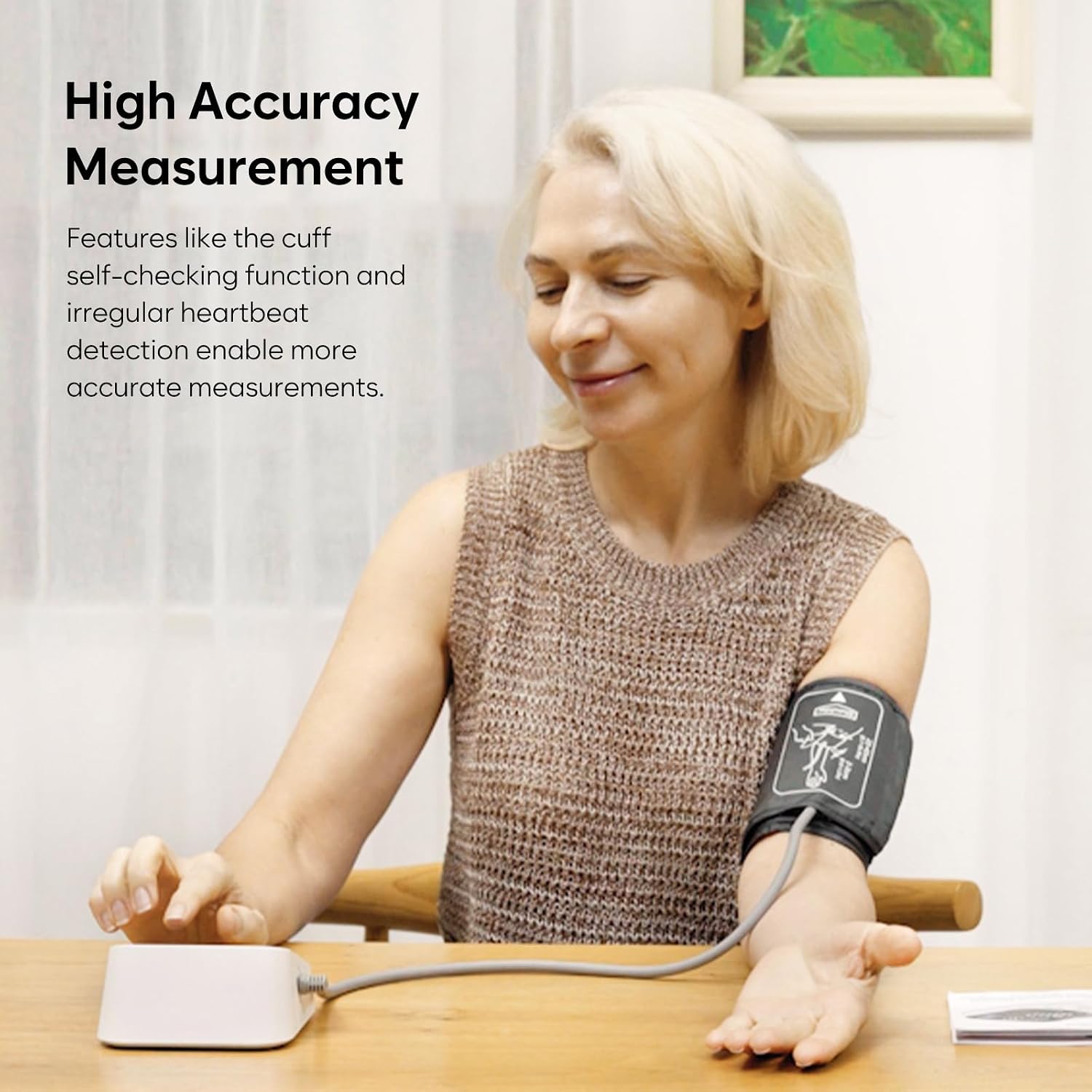 Detalle de Easy@Home EBP-703 Blood Pressure Monitor with Colour-Coded Results and Voice