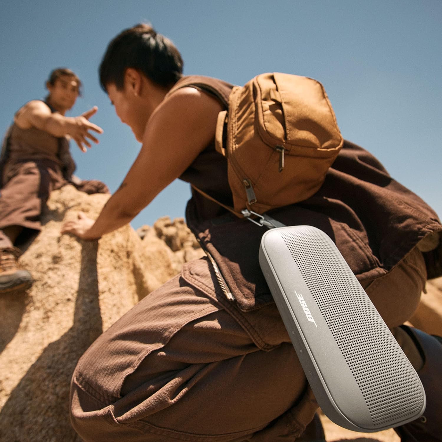 Thumbnail 2 de Bose SoundLink Flex (2. Gen.) – Tragbarer Outdoor-Bluetooth-Lautsprecher, IP67, 12h, Sandstein