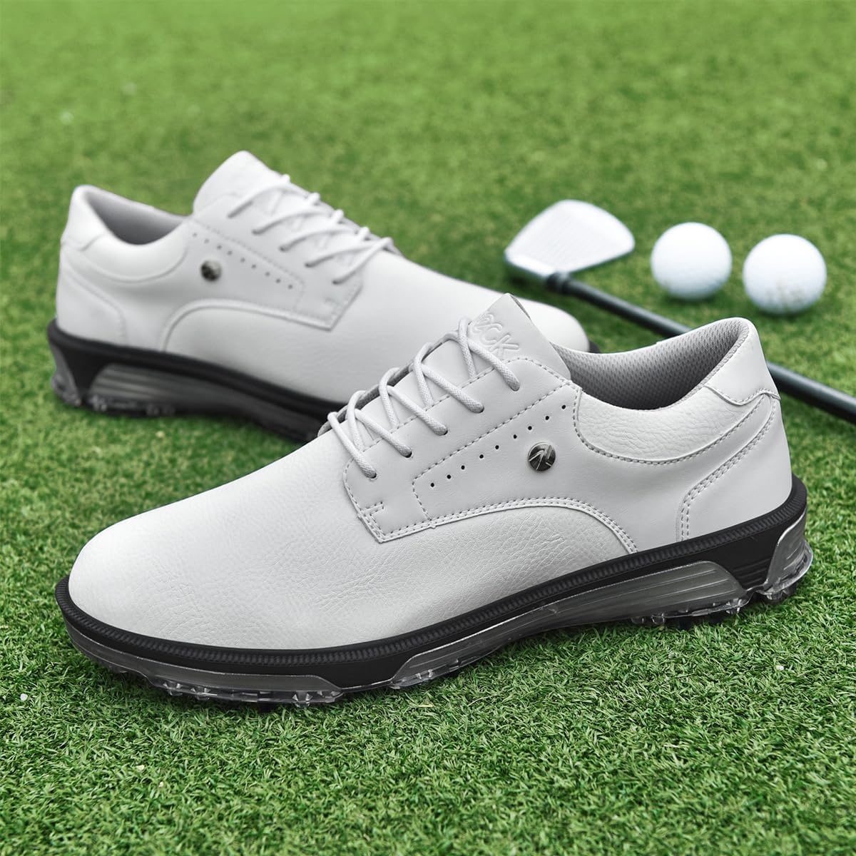 Detalle de ULTIANT Mens Golf Shoes Traditions Spikeless: Comfort, Style, and Durability on the Green