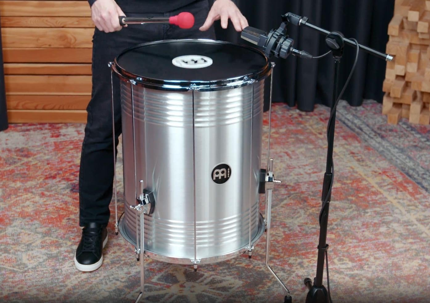 Detalle 1 de Meinl SB1 sambaklopper met vilten kop van 5,08 cm en aluminium handvat