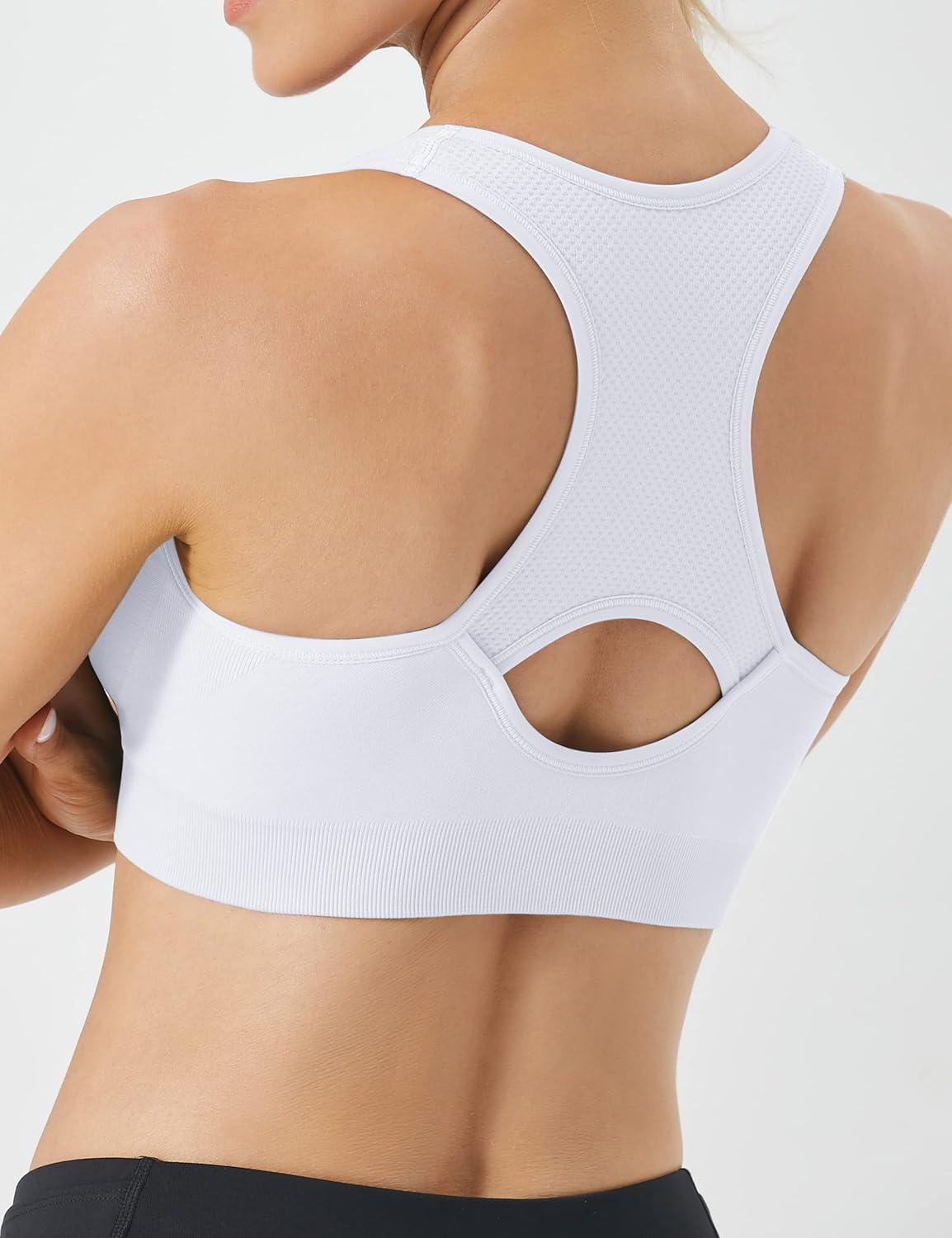 Detalle de FITTIN racerback sports bra for women