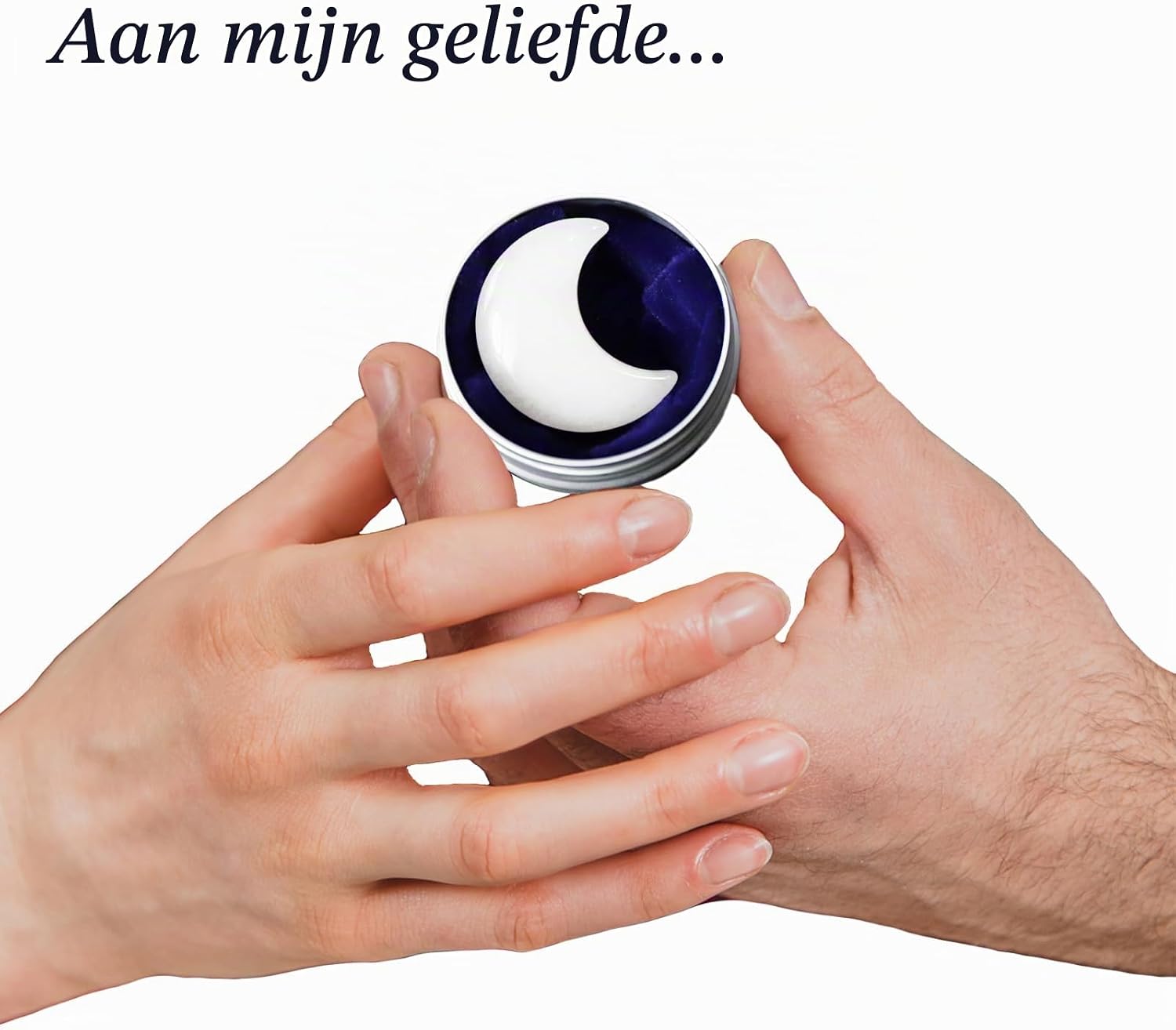 Thumbnail 5 de Ben & Bel White witte kristallen halve maan in blik met fluwelen presentatie