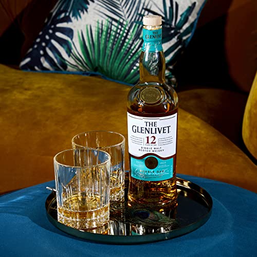 Detalle 2 de The Glenlivet 12 Años Whisky Escocés de Malta 🥃 700 ml