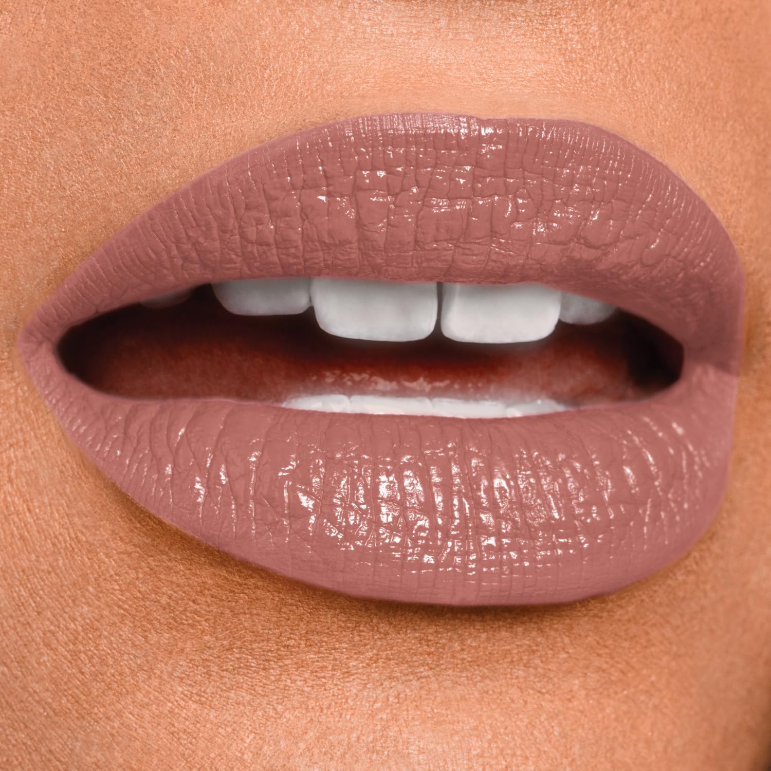 Detalle 2 de Maybelline Superstay 24-timmars läppstift 615 Soft Taupe, flytande med balsam