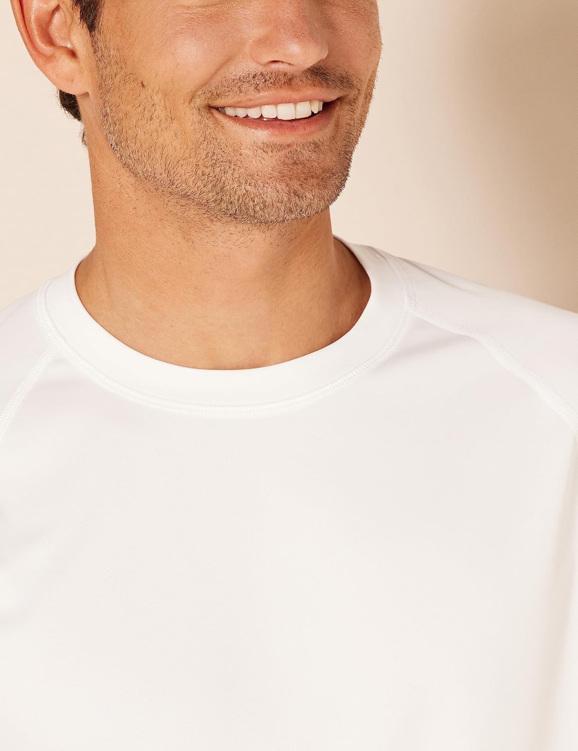 Detalle de Amazon Essentials Herren Schnelltrocknendes UPF 50 Bade-T-Shirt – Slim Fit