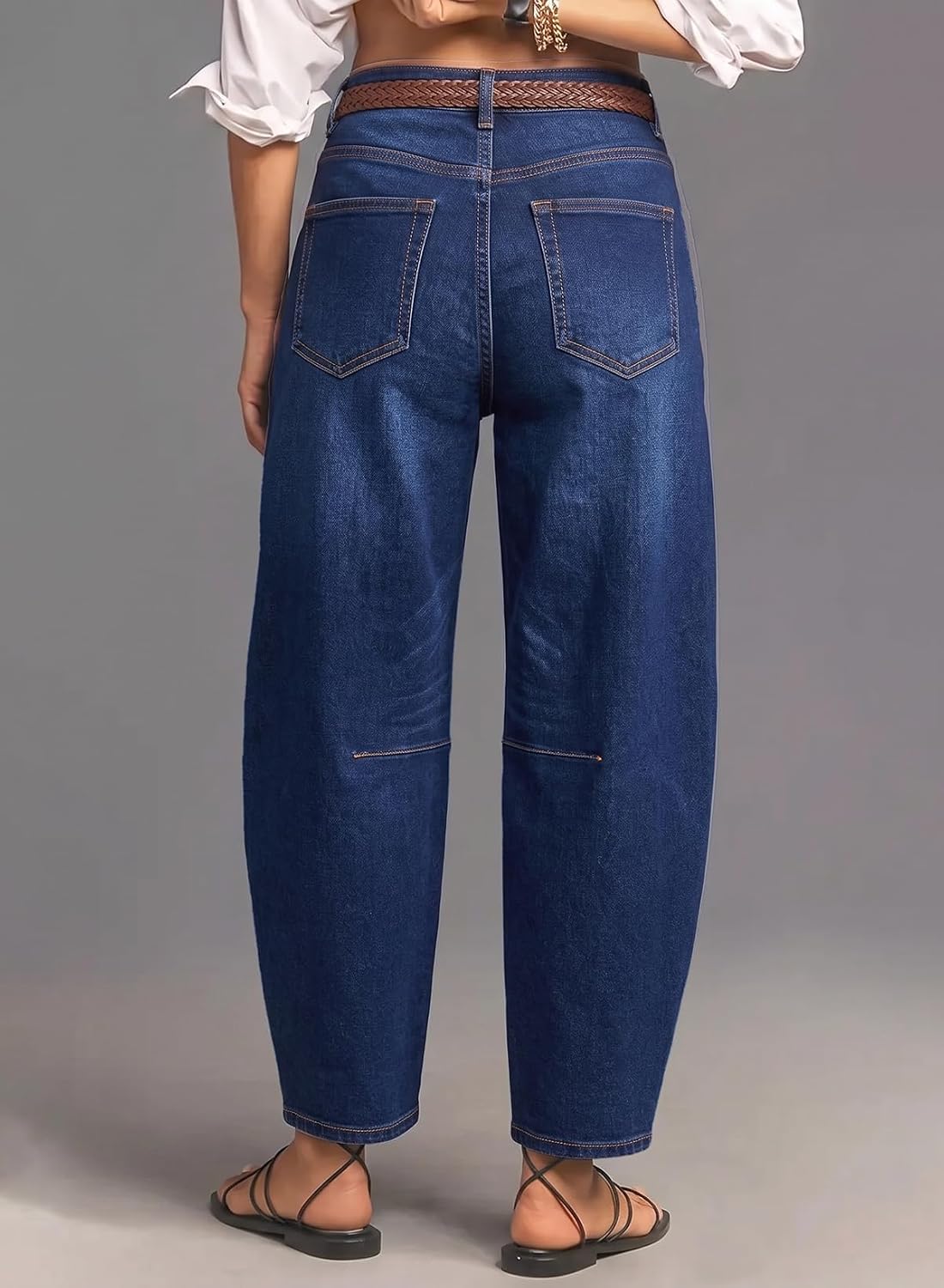 Detalle de Dokotoo Women's Barrel-Leg Jeans in Stretch Denim