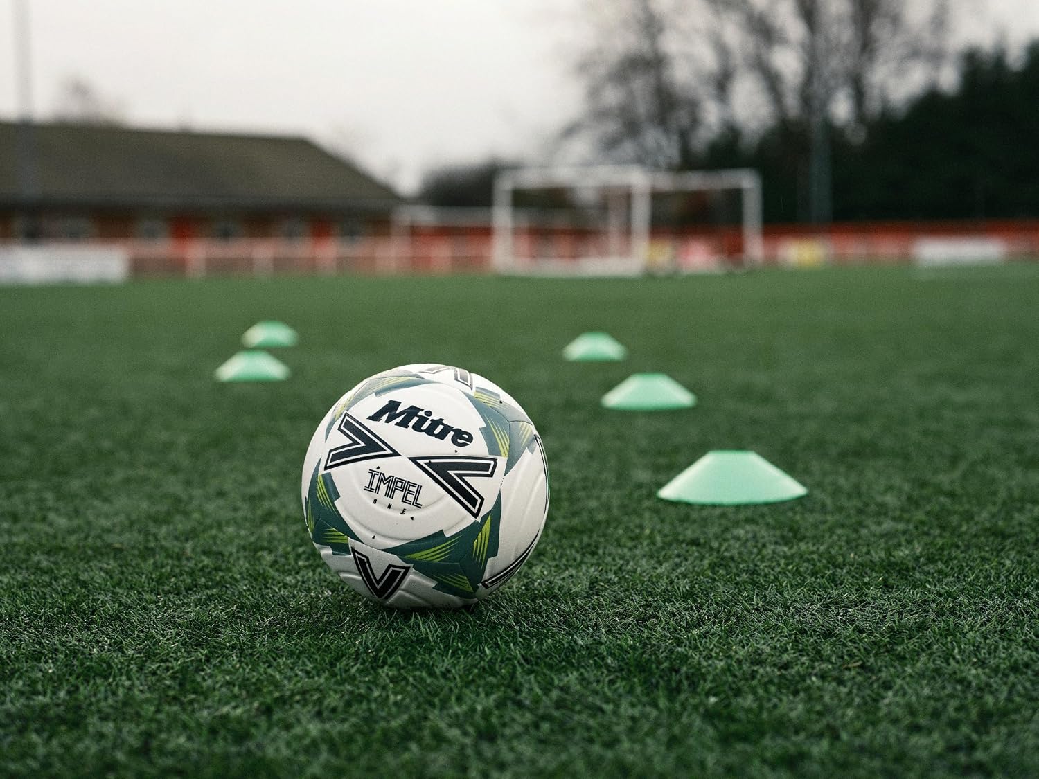 Thumbnail 6 de Mitre Impel One 24 Football – White/Black/Sage Leaf (3)