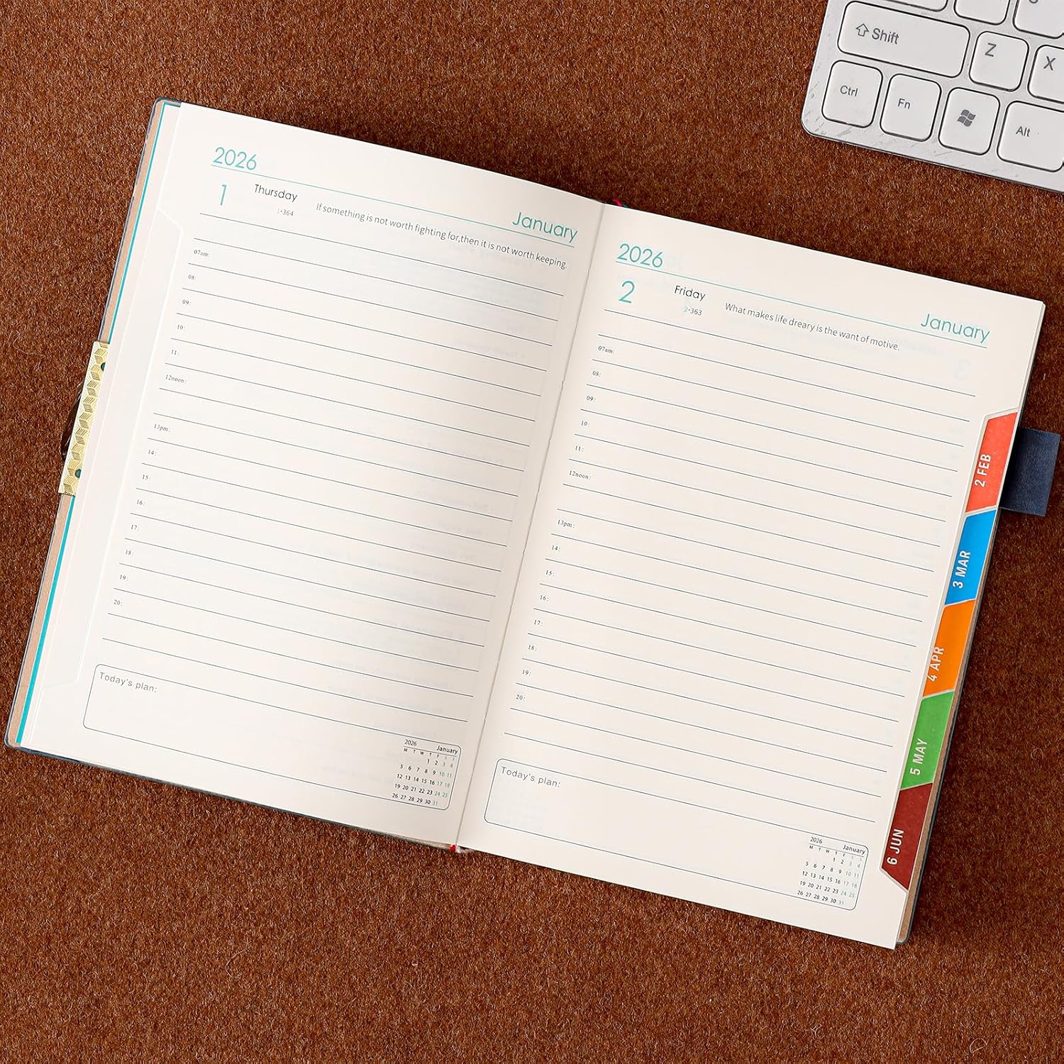 Thumbnail 2 de 2026 A5 Page-a-Day Diary (Jan–Dec) with Monthly Tabs, Pen Loop & Inner Pocket