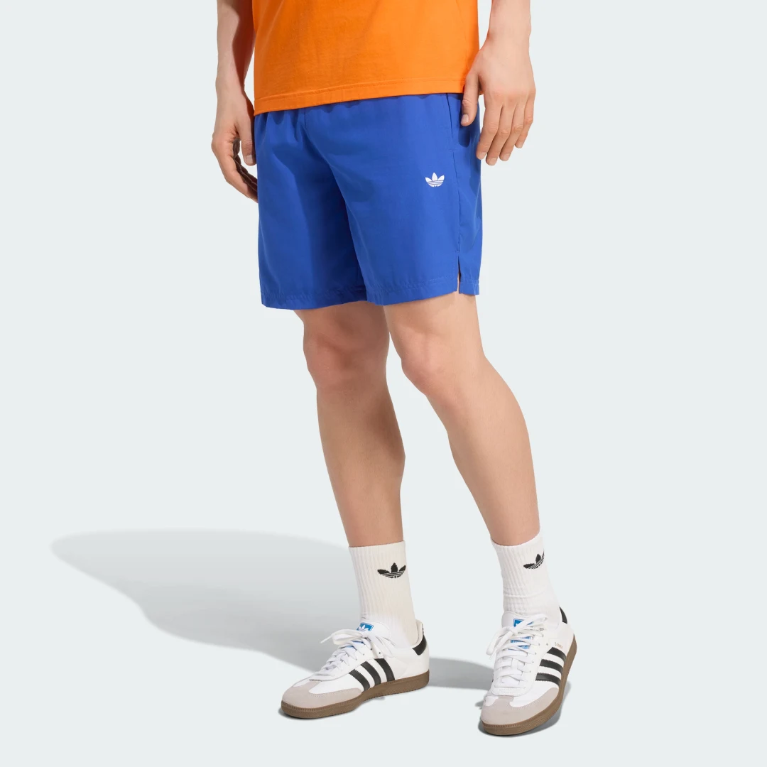 Detalle de BAÑADOR TREFOIL ESSENTIALS de Adidas: ¿vale la pena para tus entrenamientos de verano?