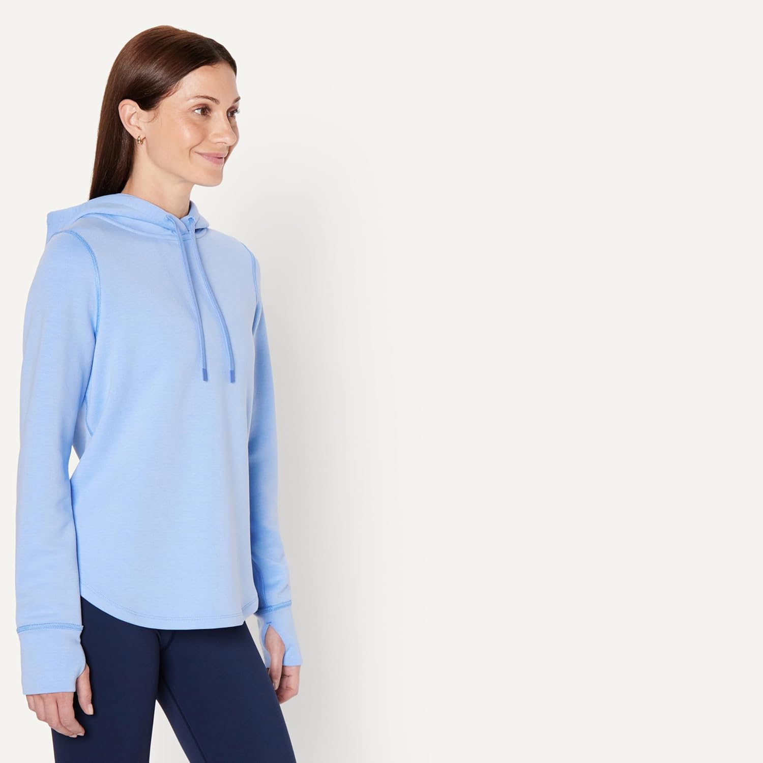 Detalle de Amazon Essentials Women's Active Sweat Relaxed-Fit Hoodie Sweatshirt