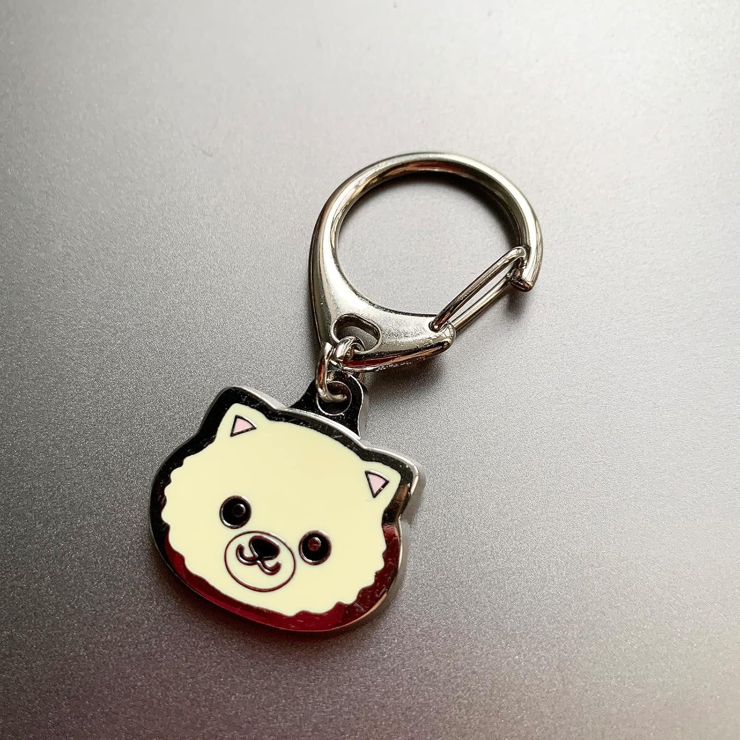 Detalle de Yellow Pomeranian dog pendant keyring – metal Dog ID tag keyfob