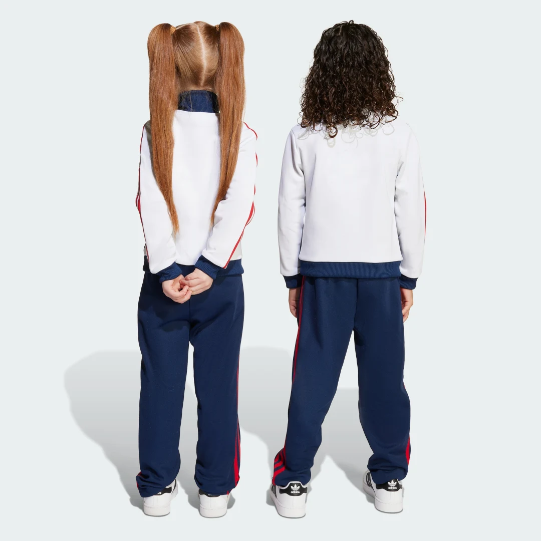 Detalle 2 de Chándal AOP infantil de Adidas