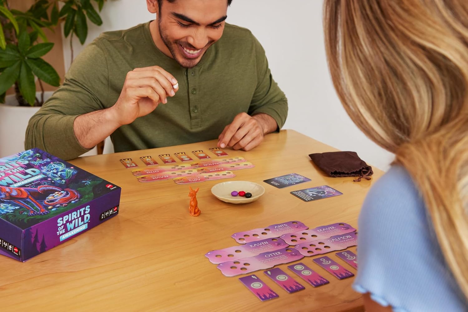 Detalle 2 de Mattel Games Spirits of the Wild: Awakening Relaxing Strategy Board Game (2 Players)