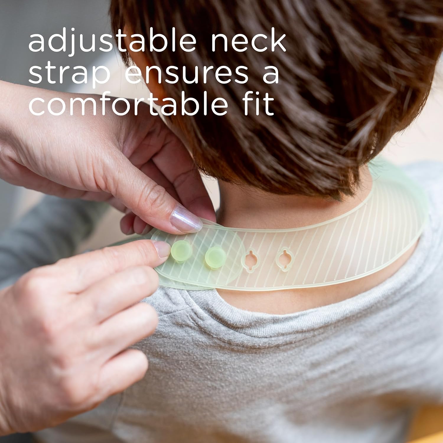 Detalle 2 de Olababy 30511 Fold N Go Silicone Baby Bib, Waterproof, with Travel Case